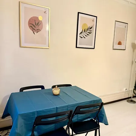 Apartment Cathedral Living *